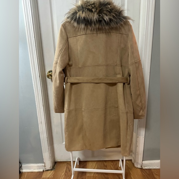 Tan Faux Fur Collar Coat - Picture 3 of 6